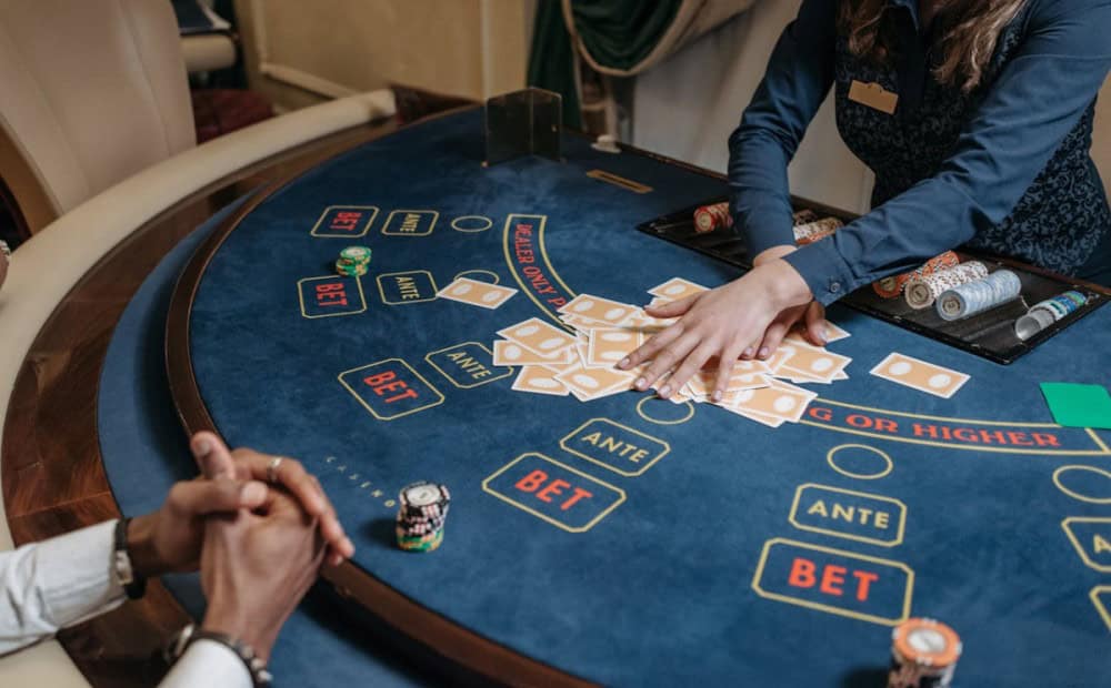 Cách chơi Baccarat dễ thắng cho người mới không cần kinh nghiệm